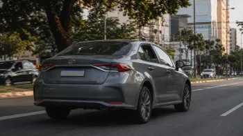 5 carros usados completos que custam menos de R$ 100 mil