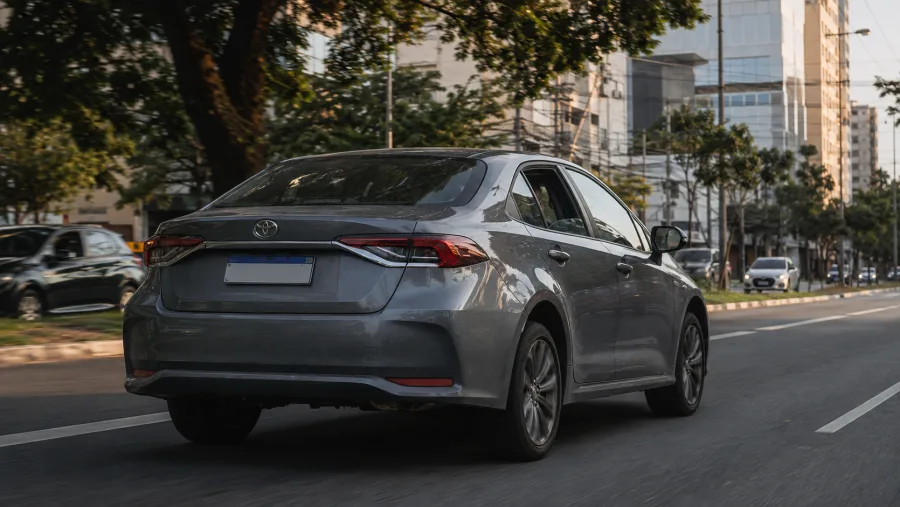 5 carros usados completos que custam menos de R$ 100 mil