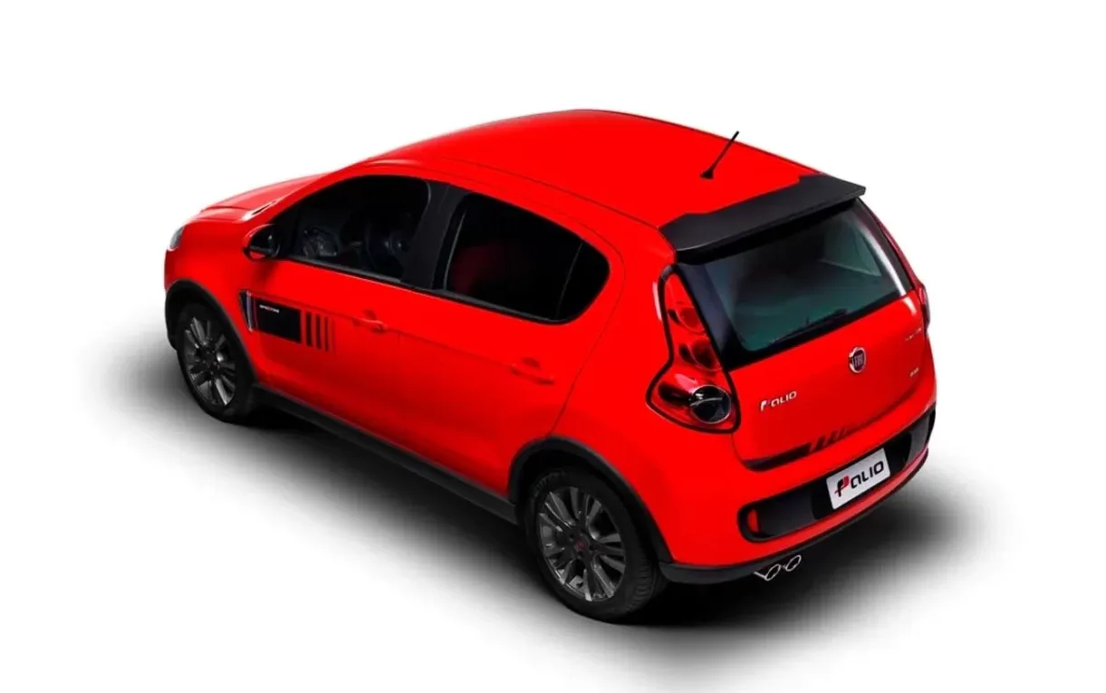 Rodas aro 16, acabamento exclusivo, possível presença de airbags e ABS exigem conferência cuidadosa, pois equipamentos e conservação variam entre unidades.
