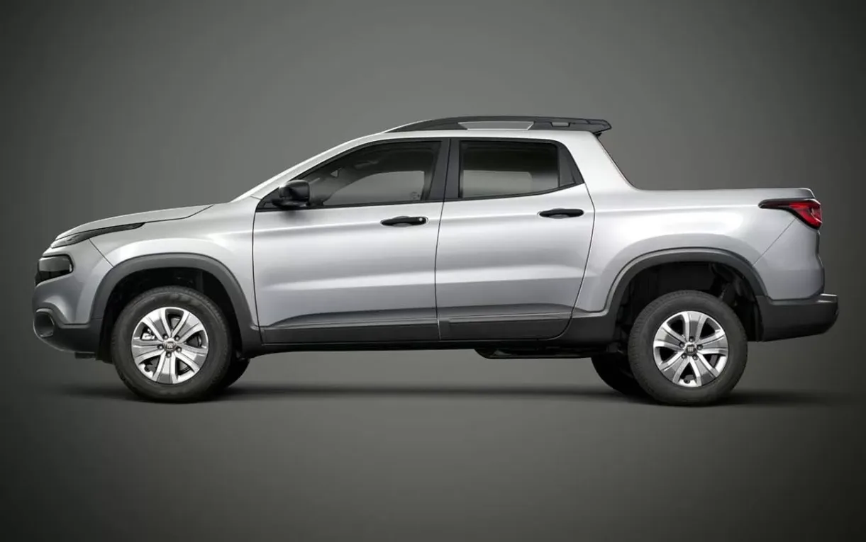 A Fiat Toro Freedom 1.8 2017 surgiu com proposta diferente das picapes tradicionais, priorizando conforto e uso urbano sem abrir mão da caçamba.