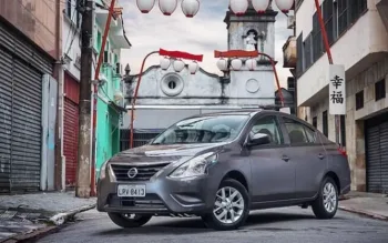 Nissan Versa SV 1.6 2016 combina espaço interno acima da média, porta-malas de 460 litros e consumo equilibrado