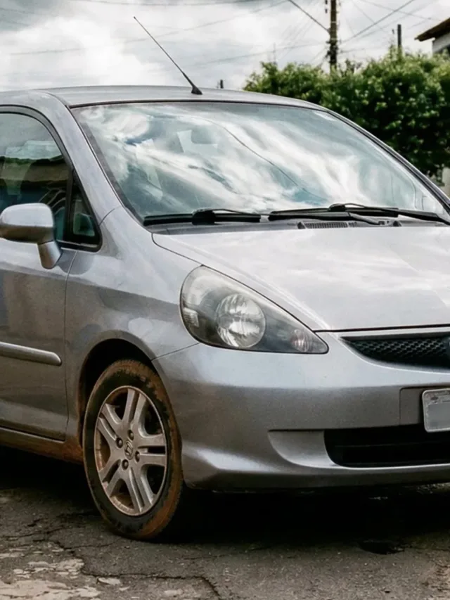 Avaliado em R$ 37 mil, Honda Fit 2008 é usado que não para em loja