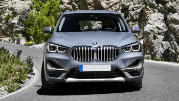 BMW X1 2020 fica R$ 50.886 abaixo do Creta Platinum de R$ 188.990, oferece 192 cv e porta-malas de 505 litros, porém seguro, pneus e revisões pesam no bolso