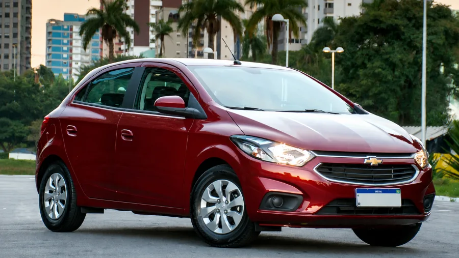 Chevrolet Onix LT 1.0 2019 faz até 15,3 km/l, custa R$ 54 mil e mostra por que ser simples ainda funciona muito bem entre os usados
