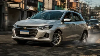 5 carros de até 50 mil mais econômicos que fazem uma média de 10 km/l