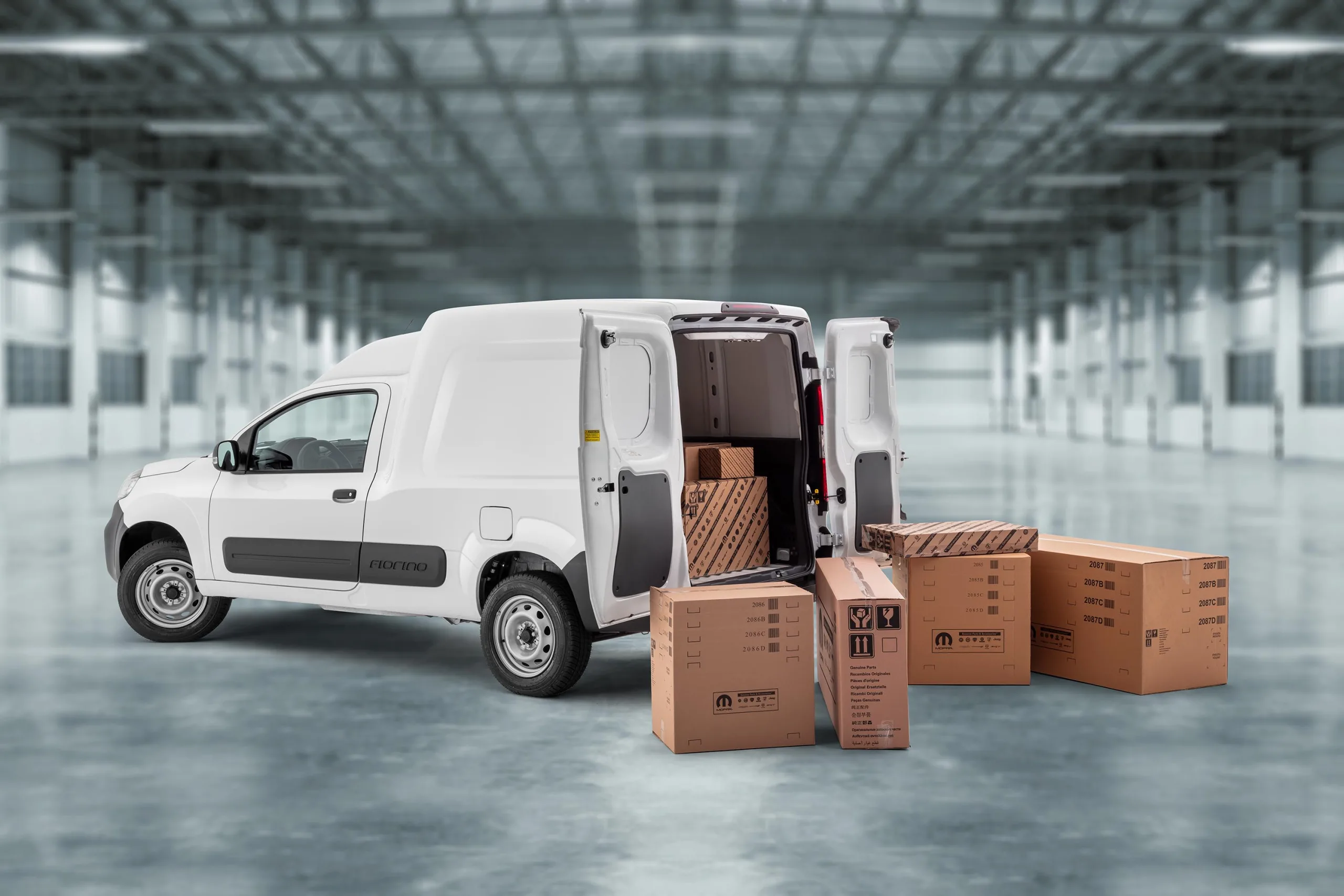 A Fiorino Endurance 1.4 2024 acorda cedo, pega trânsito, leva caixas e volta no fim do dia, sem luxo e sem fingir que nasceu para passeio.