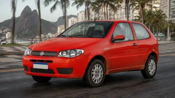 Fiat Palio Economy 2010 nasceu para gastar pouco, encara 15 km/l, mas hoje exige atenção à suspensão e ao arrefecimento
