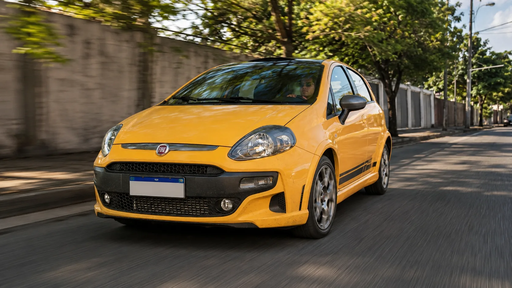 Fiat Punto T-Jet: bonito, confortável e aparentemente civilizado, até o 1.4 turbo de 152 cv entrar em cena e lembrar que aquele Fiat foi feito para provocar quem gosta de dirigir.