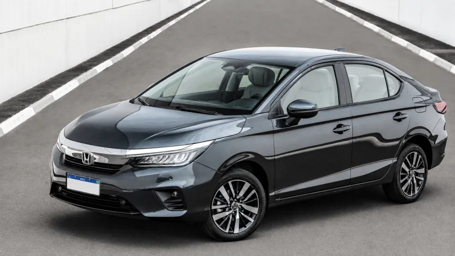 “Encontrei esse sedan com 126 cv e ADAS por R$ 100 mil e não tive como resistir”, diz dono de Honda City Touring 2022 que faz 15,2 km/l e leva 519 litros