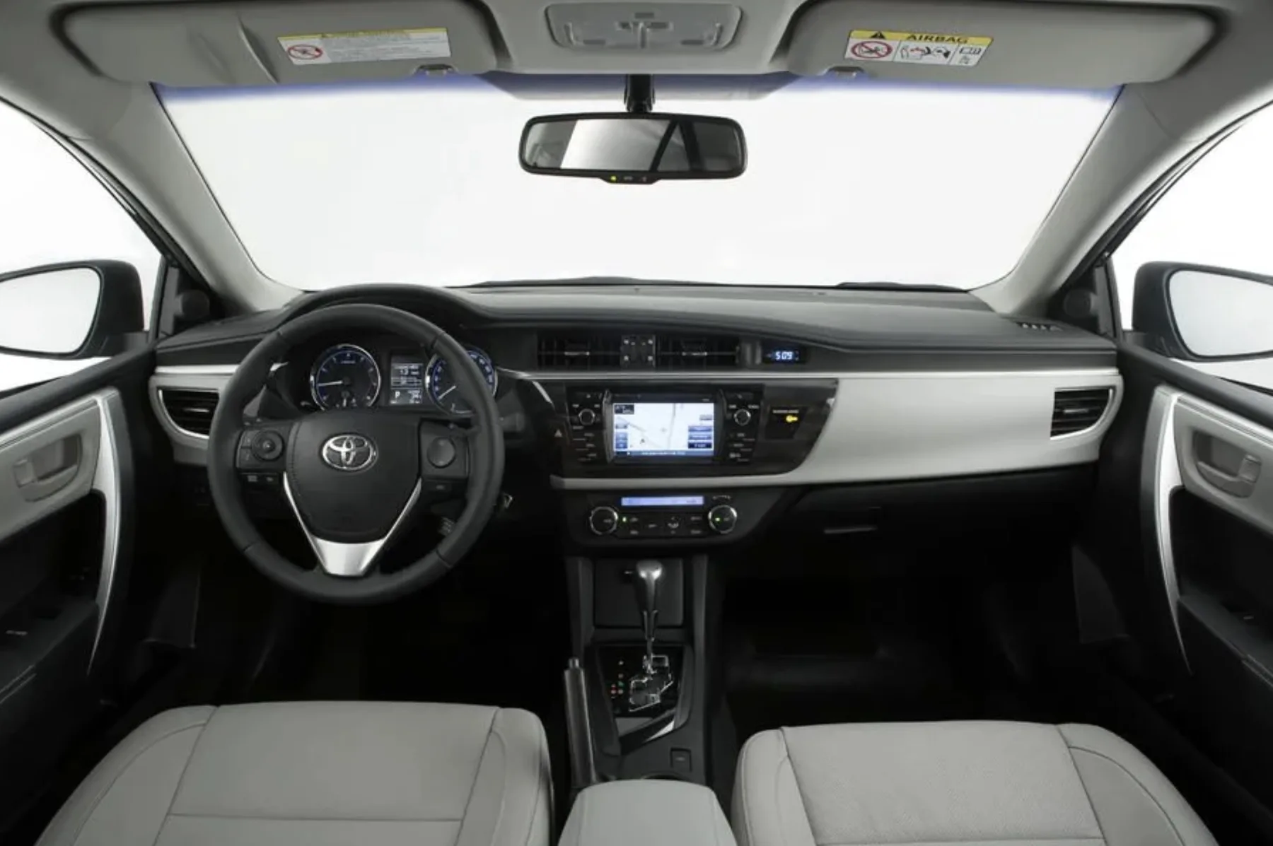 O câmbio CVT costuma trabalhar de forma suave, por isso trancos, vibrações ou ruídos não devem ser ignorados e pedem avaliação especializada antes de comprar o carro.