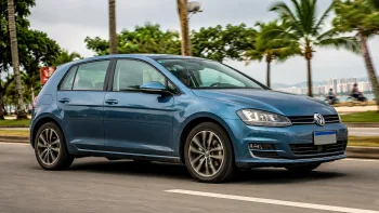 5 carros usados divertidos de dirigir que custam a partir de R$ 60 mil e ainda fazem qualquer trajeto parecer curto