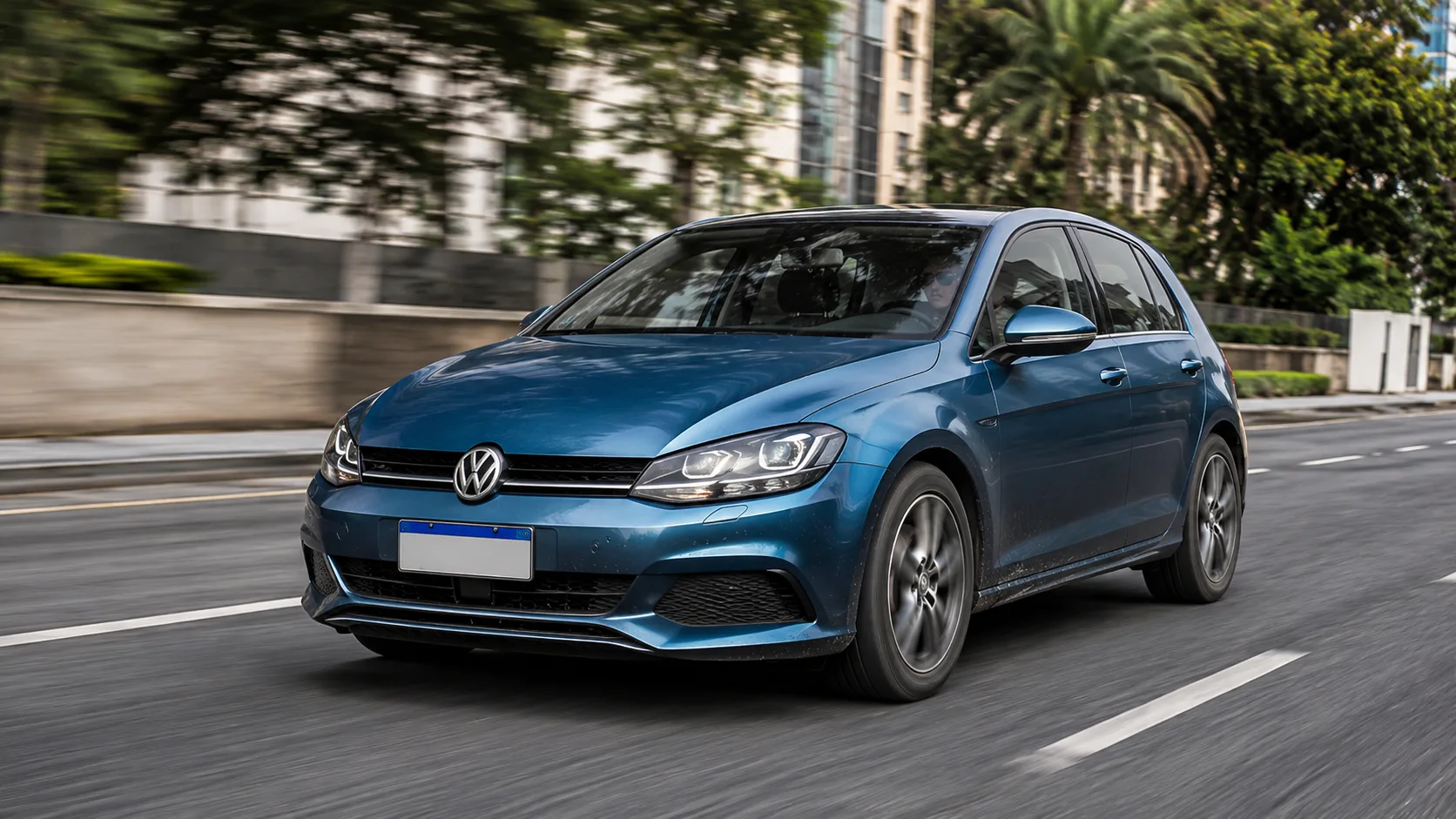 Volkswagen Golf Highline 1.4 TSI 2016 a 2019: preciso, equilibrado e gostoso de dirigir, passa a sensação rara de que cada comando conversa com o motorista e cada curva merece atenção.