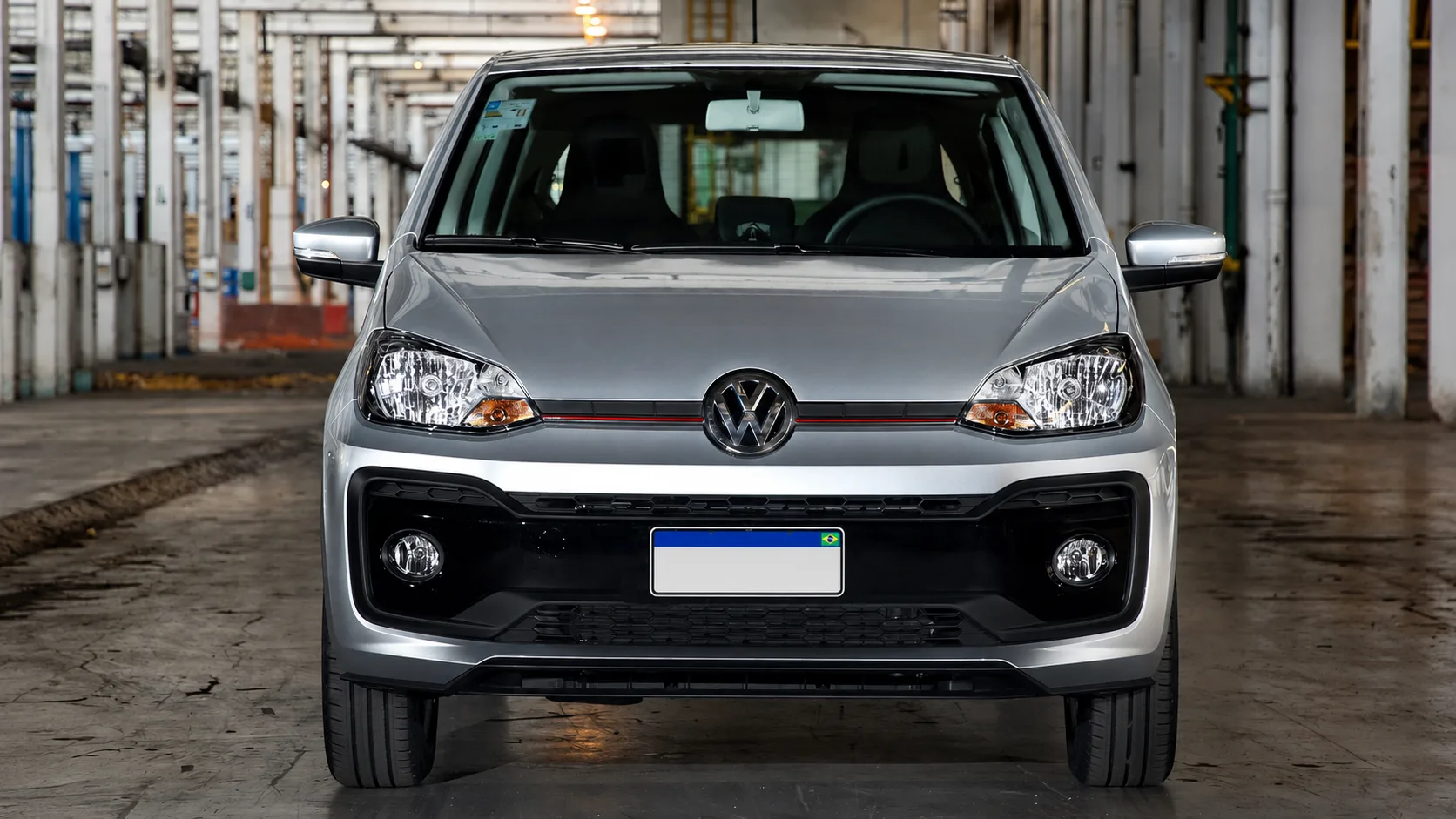 O Volkswagen Up! Connect TSI voltou ao mercado de usados com preços a partir de R$ 59.900, motor 1.0 turbo e desempenho acima do comum entre compactos urbanos.