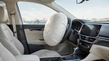 Falha em Airbag Takata pode ser fatal e afeta milhares de carros usados: Recall inclui modelos Volkswagen, Chevrolet, Renault, Peugeot, Mitsubishi e Fiat; Confira a lista completa