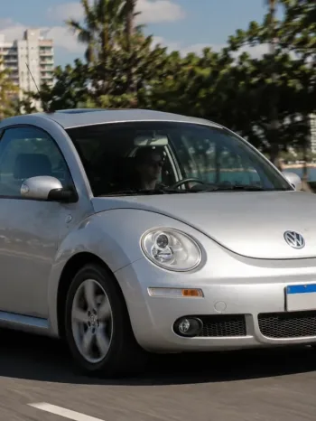 New Beetle 2010 de R$ 53 mil vence o Renault Kwid zero?