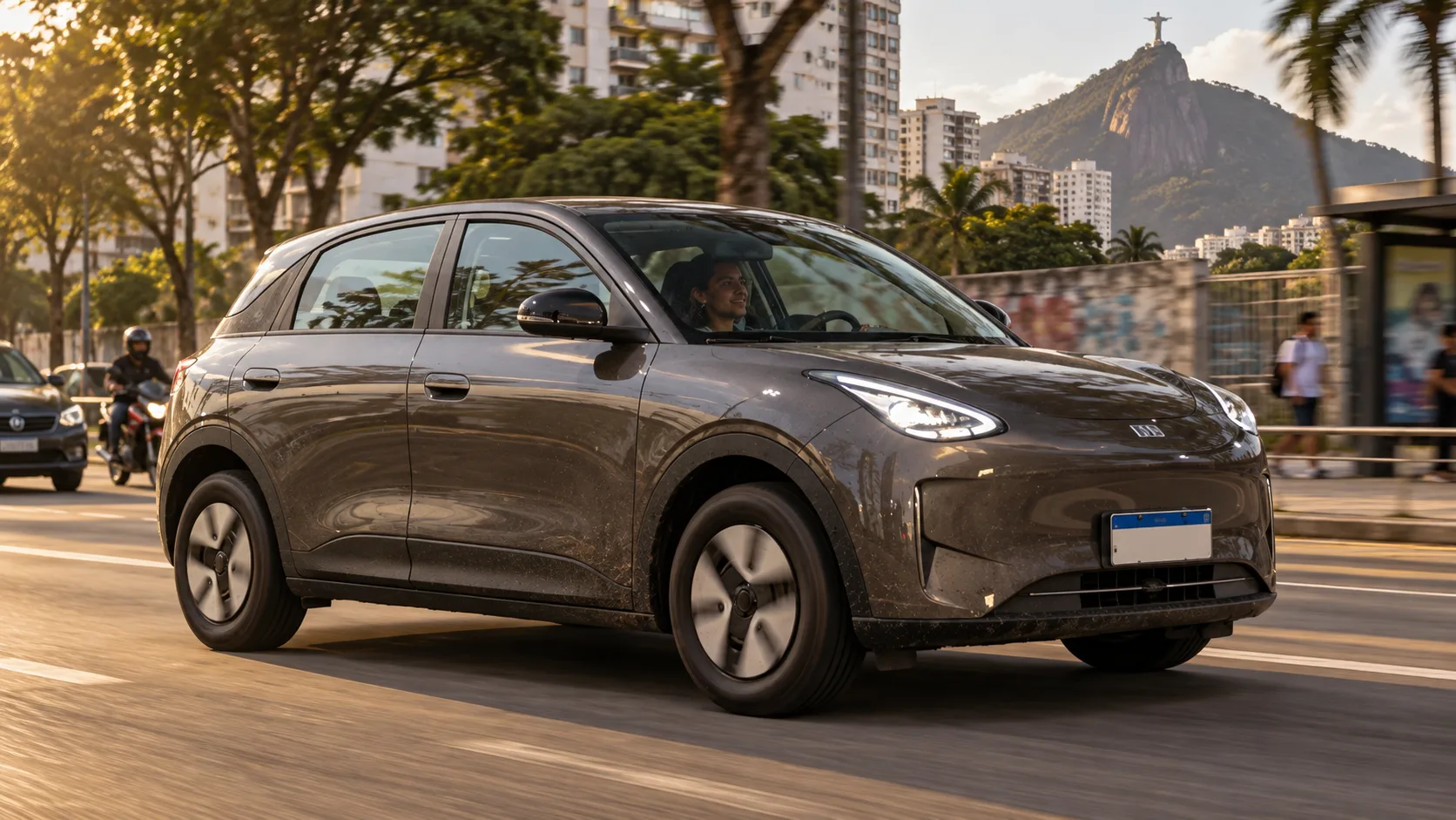 Geely EX2 Pro 2026: Tração traseira, 289 km de autonomia e até porta-malas dianteiro fazem o EX2 parecer mais engenhoso que barato, embora ainda seja um novato entre os usados.