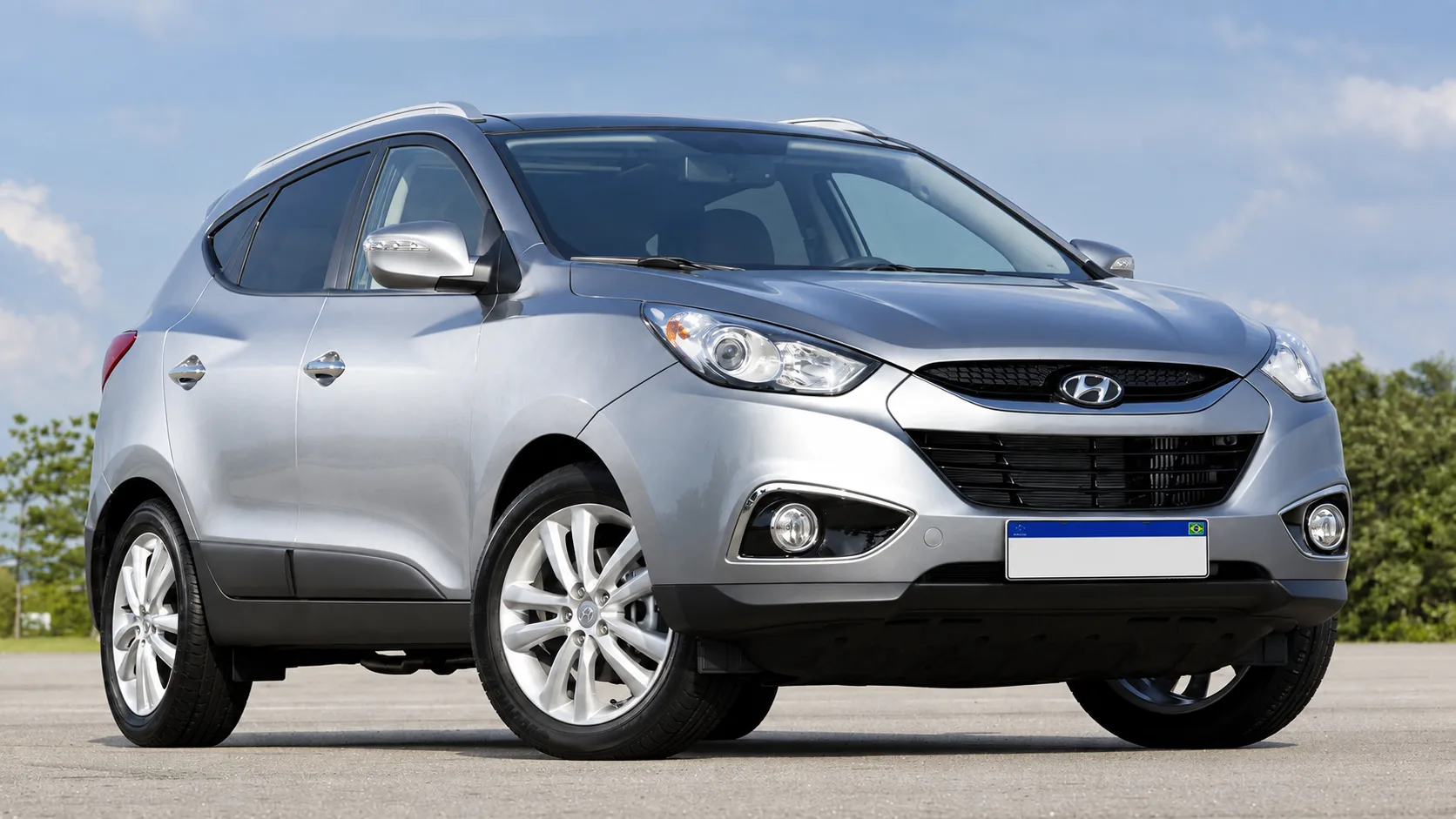 O ix35 chegou ao Brasil em 2010 com motor 2.0 de 166 cv, rodas de 18 polegadas e câmbio manual ou automático de seis marchas.