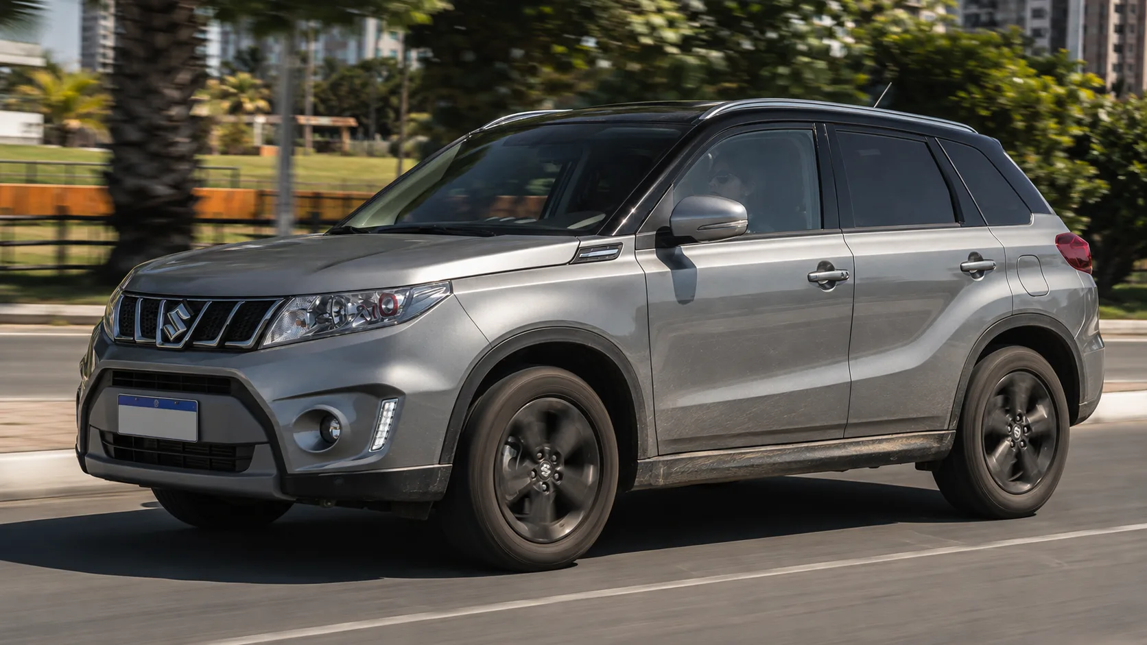 Suzuki Vitara 2017 é o estranho interessante da turma, leve, esperto e até 4x4 em algumas versões, enquanto o 1.4 Turbo dá a ele uma personalidade que poucos rivais têm.