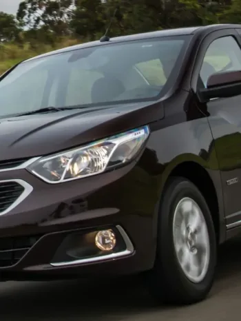 Cobalt usado tem porta-malas de 563 l, tem motor 1.8 de 111 cv e custa menos que Kwid zero