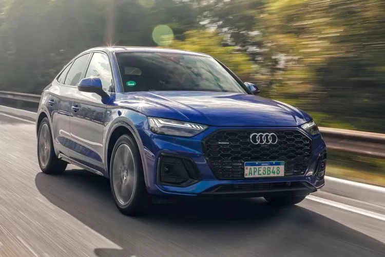 Audi Q5 Sportback 2023 Performance Black TFSIe: fotos, preço e ficha técnica