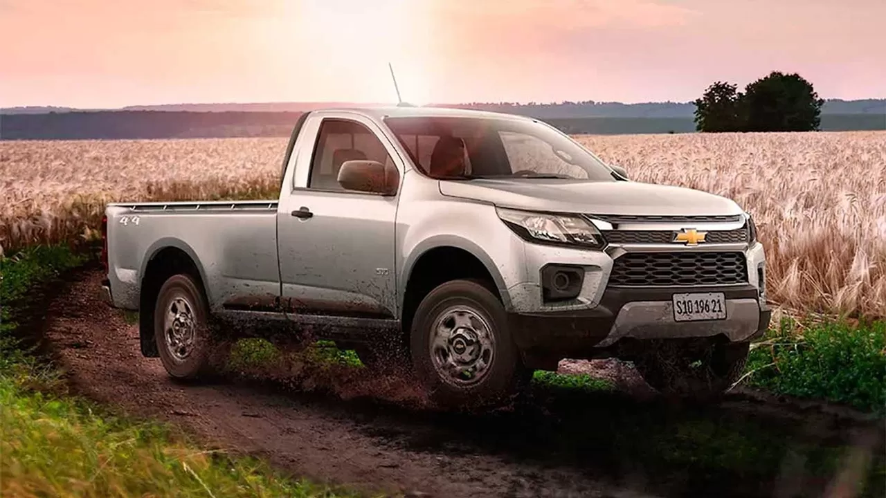 Chevrolet S10 Cabine Simples 2024 LS 2.8 4X4: fotos, preço e ficha técnica