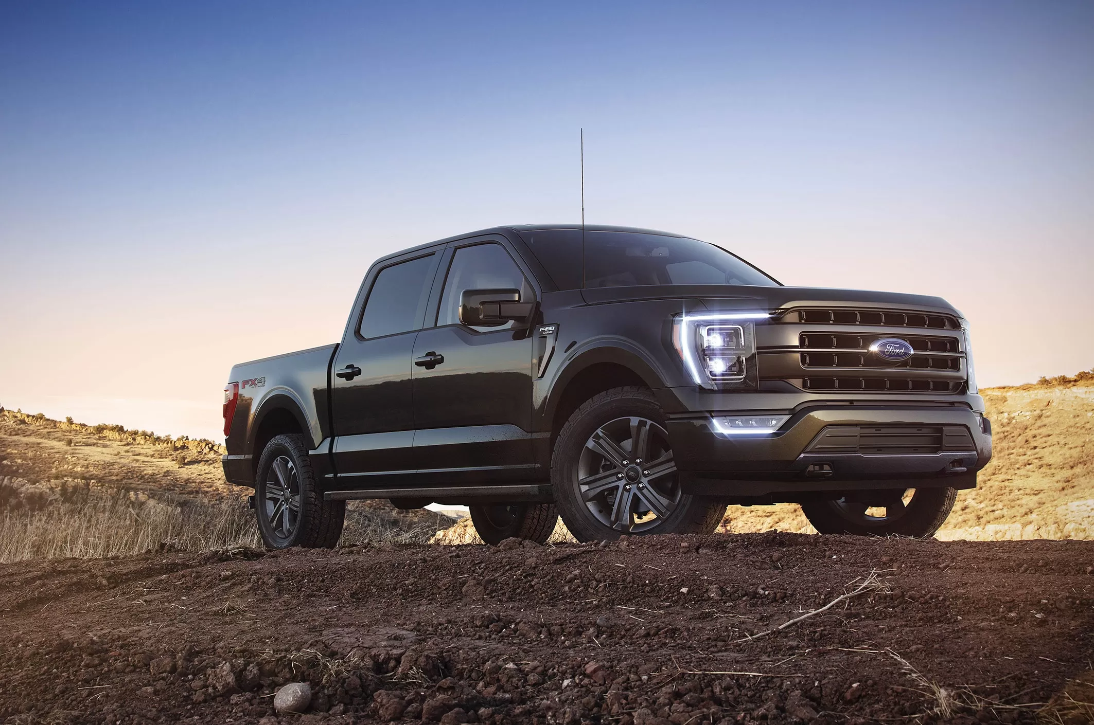 Ford F-150 2023 Platinum 4×4 5.0 V8: fotos, preço e ficha técnica