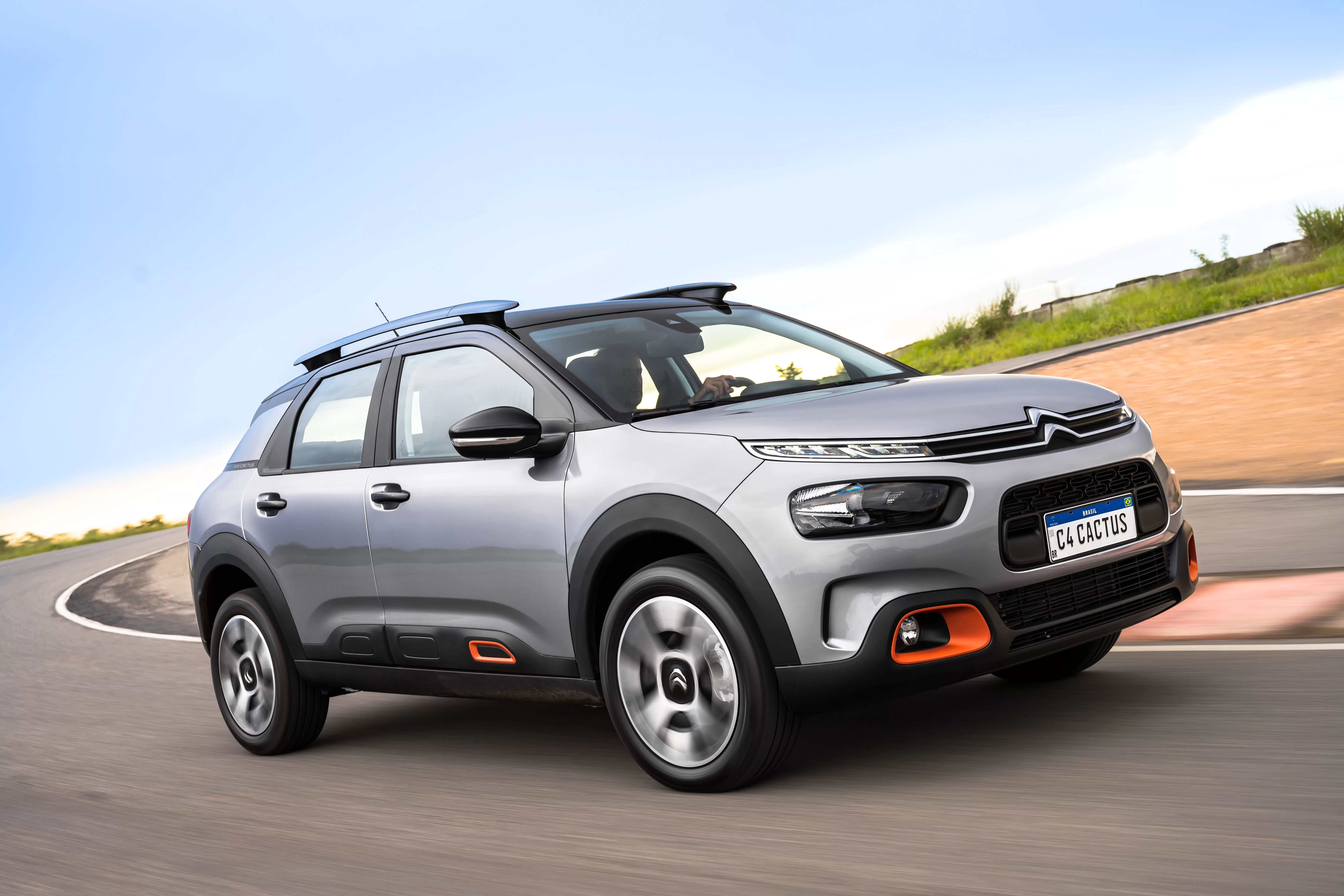 Qual o valor de um Citroën C4 Cactus 2024 1.6 Live (Flex) Automático: preço, ficha técnica e fotos