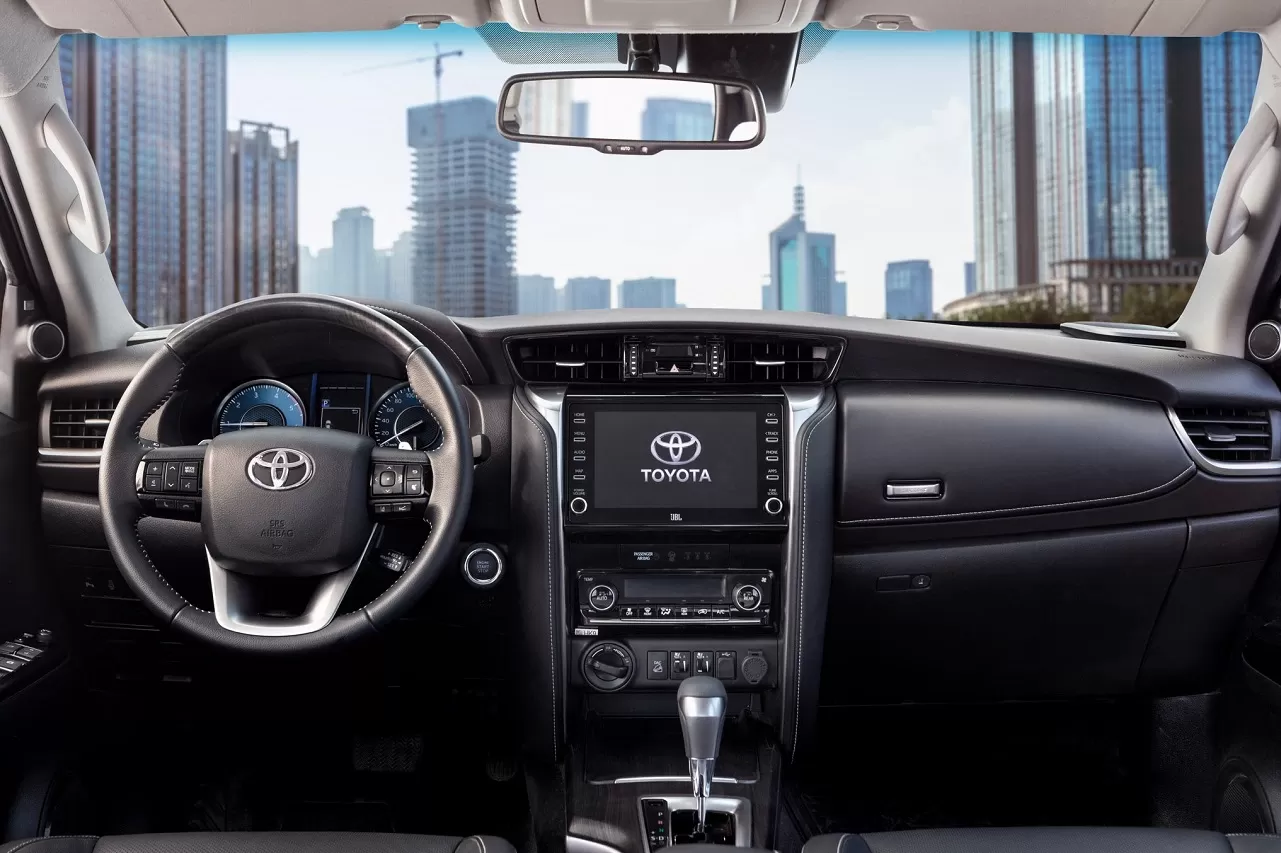 Qual o valor de um Toyota SW4 2023 Diamond  2.8 turbodiesel 7L 4×4 Automático: ficha técnica, preço e fotos