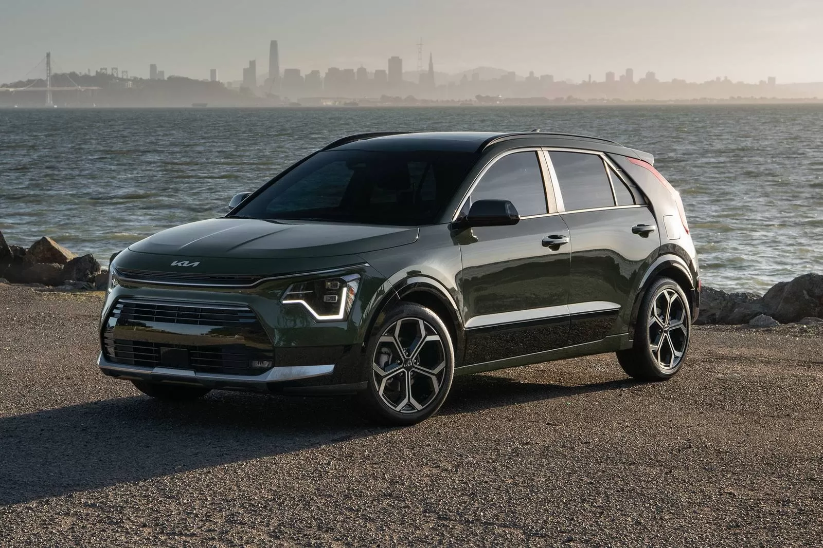 Qual o valor do Kia Niro 2024 SX Prestige 1.6 (Híbrido): preço, fotos e ficha técnica