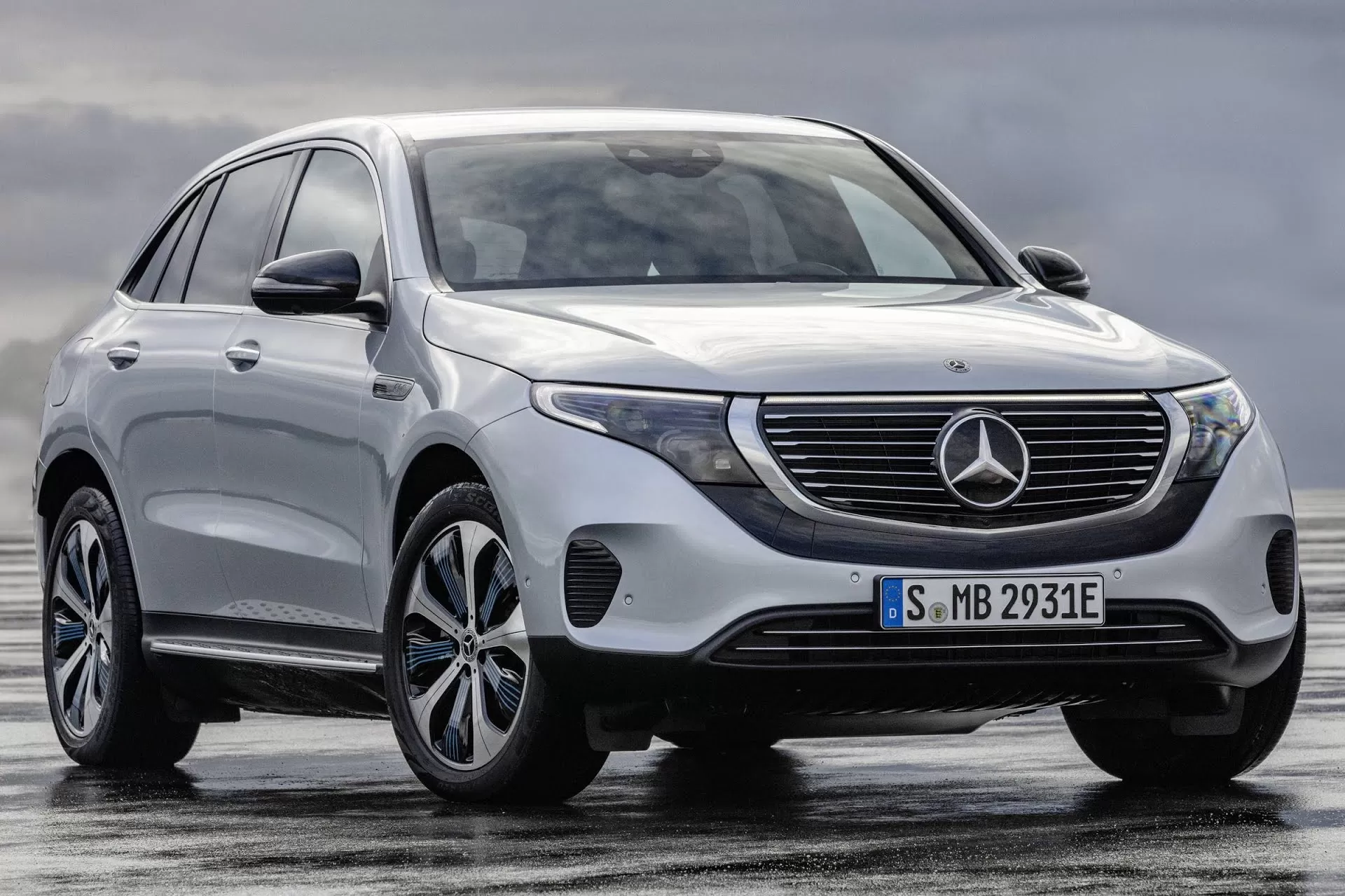 Qual o valor do Mercedes-Benz EQC 400 2022 4MATIC AMG Line (Elétrico): preço, fotos e ficha técnica