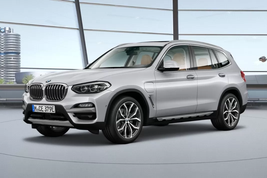 Quanto custa um BMW X3 2023 xDrive30e X Line 2.0 Turbo Híbrido Automático: preço, ficha técnica e fotos
