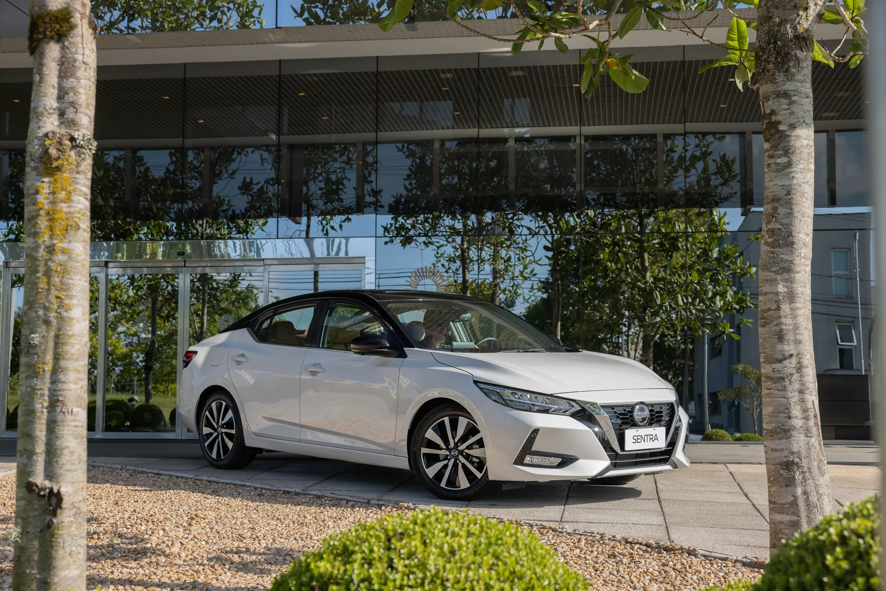 Quanto custa um Nissan Sentra 2023 Exclusive 2.0 16V Aut.: preço, ficha técnica e fotos