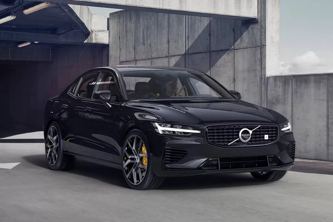 Quanto custa um Volvo S60 2022 R-Design 2.0 T8 Hybrid Automático: fotos, preço e ficha técnica