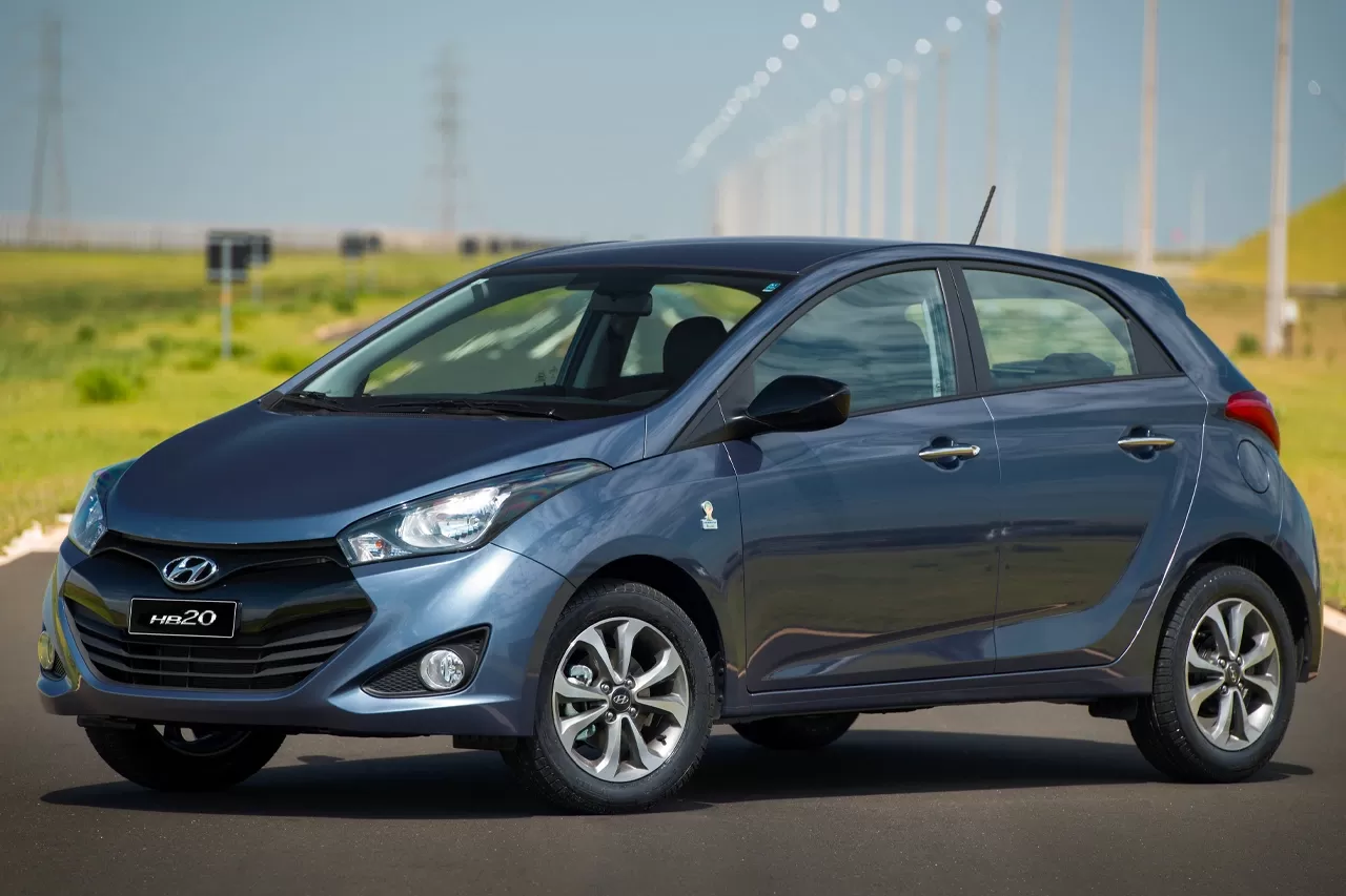 Quantos km por litro faz o Hyundai HB20 2014 1.0 Copa do Mundo (Flex): ficha técnica, preço e fotos