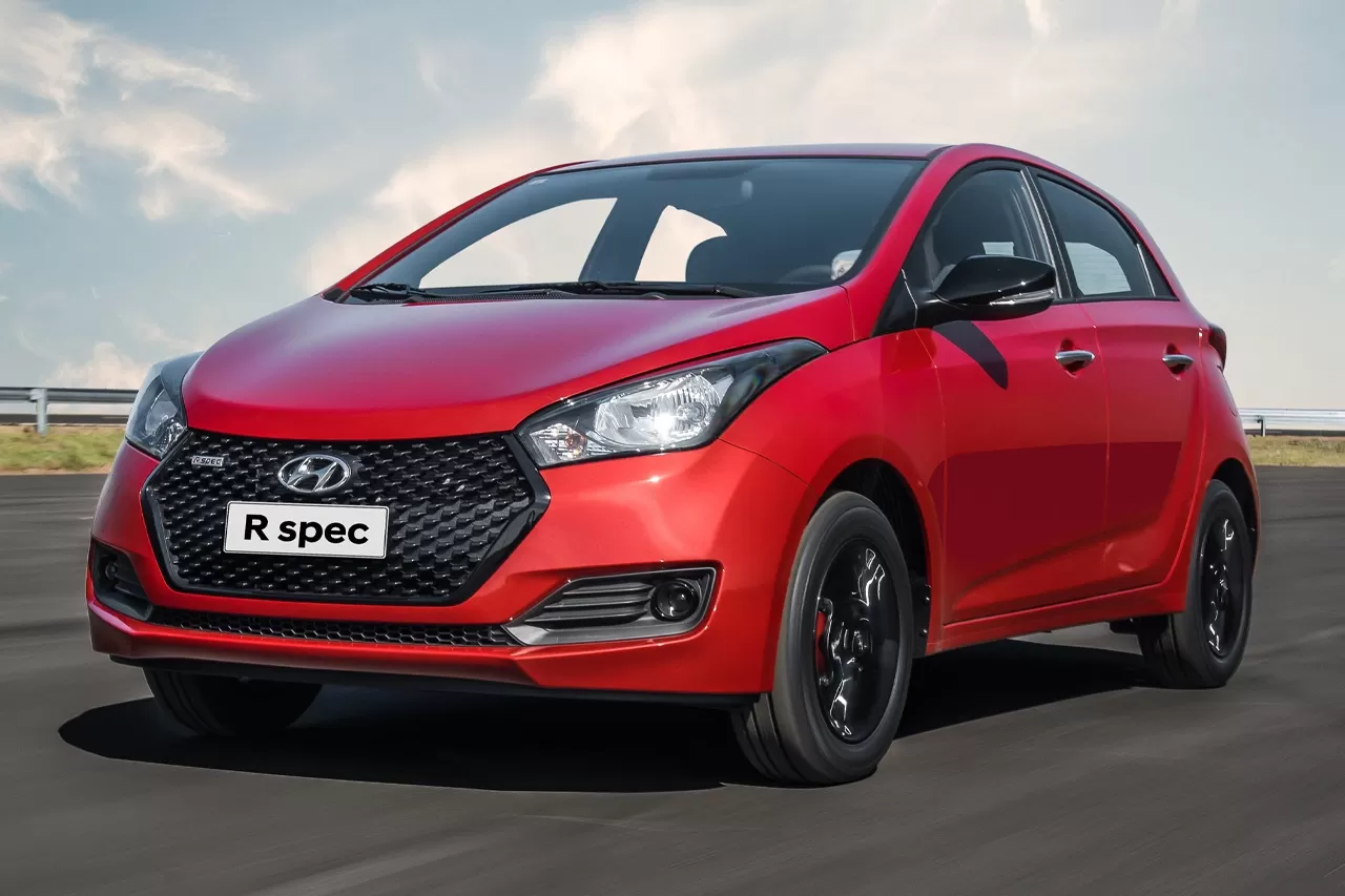 Quantos km por litro faz o Hyundai HB20 2018 1.6 R Spec Limited Automático (Flex): preço, ficha técnica e fotos