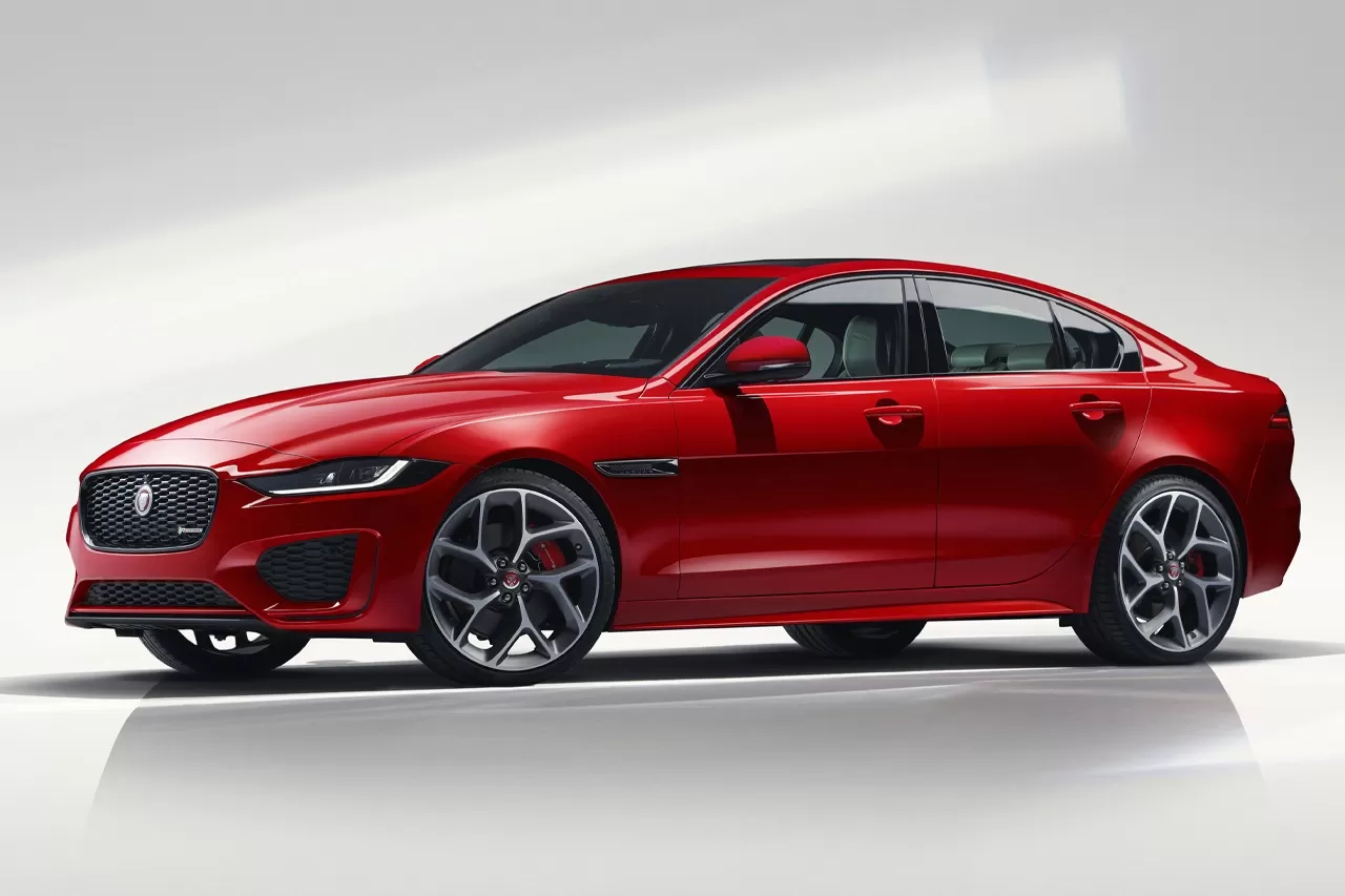 Quantos km por litro faz o Jaguar XE 2021 R-Dynamic S P250 2.0 Automático: preço, fotos e ficha técnica