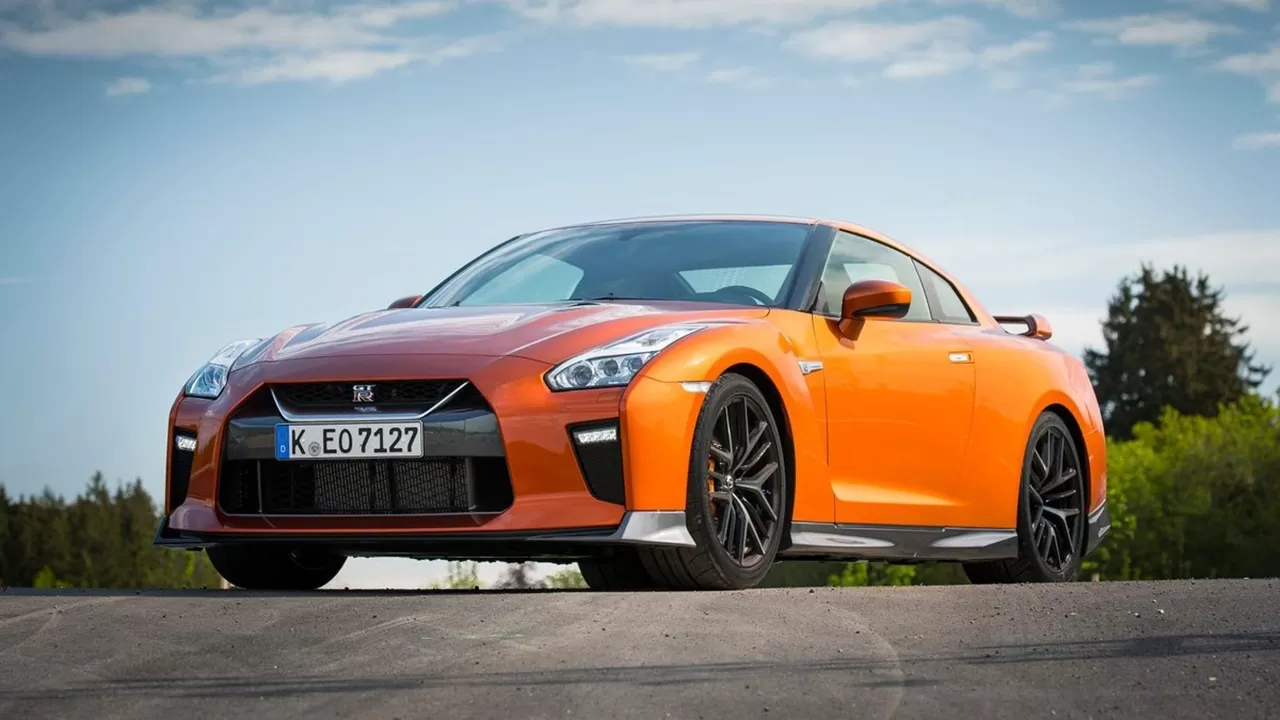 Quantos km por litro faz o Nissan GT-R 2022 3.8 V6 Premium 4WD: fotos, preço e ficha técnica