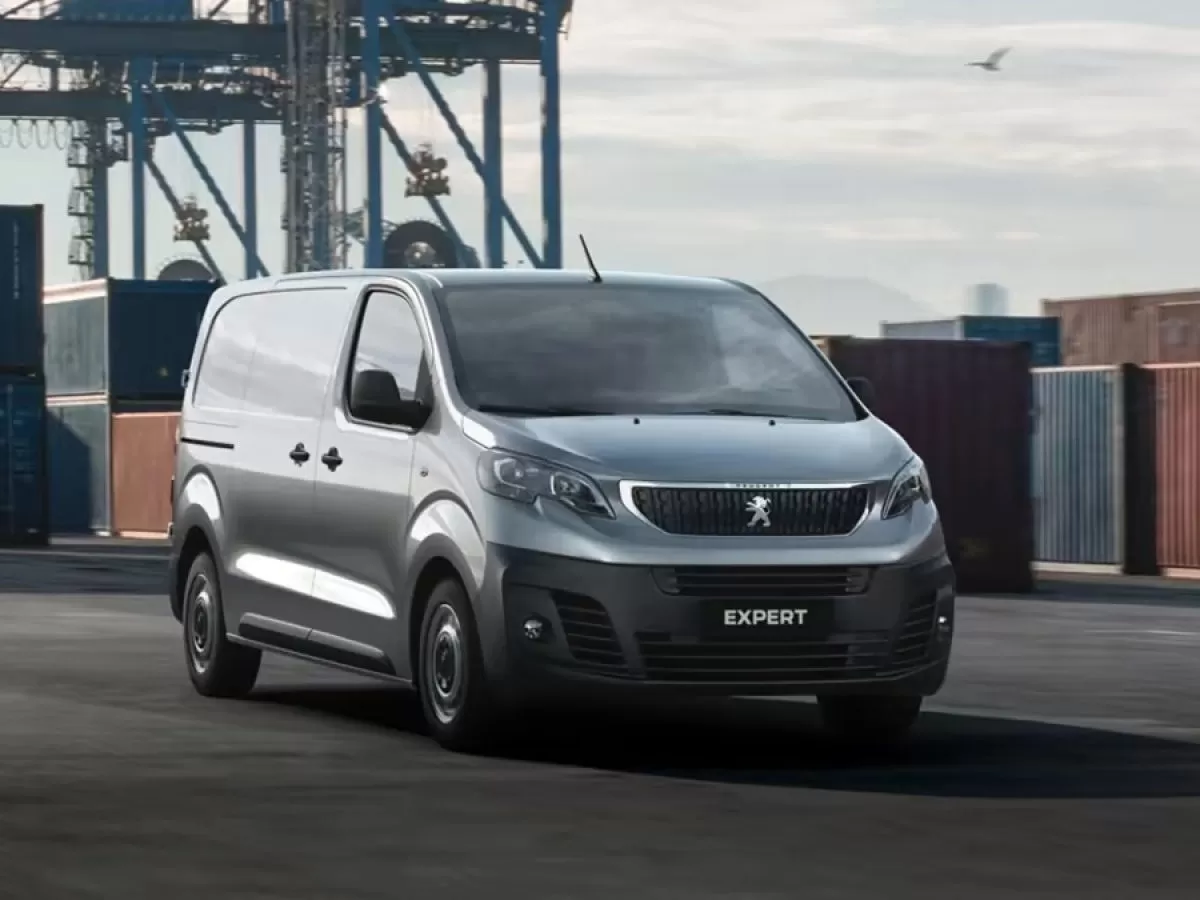 Quantos km por litro faz o Peugeot Expert 2023 Cargo 1.5 Turbo: preço, fotos e ficha técnica