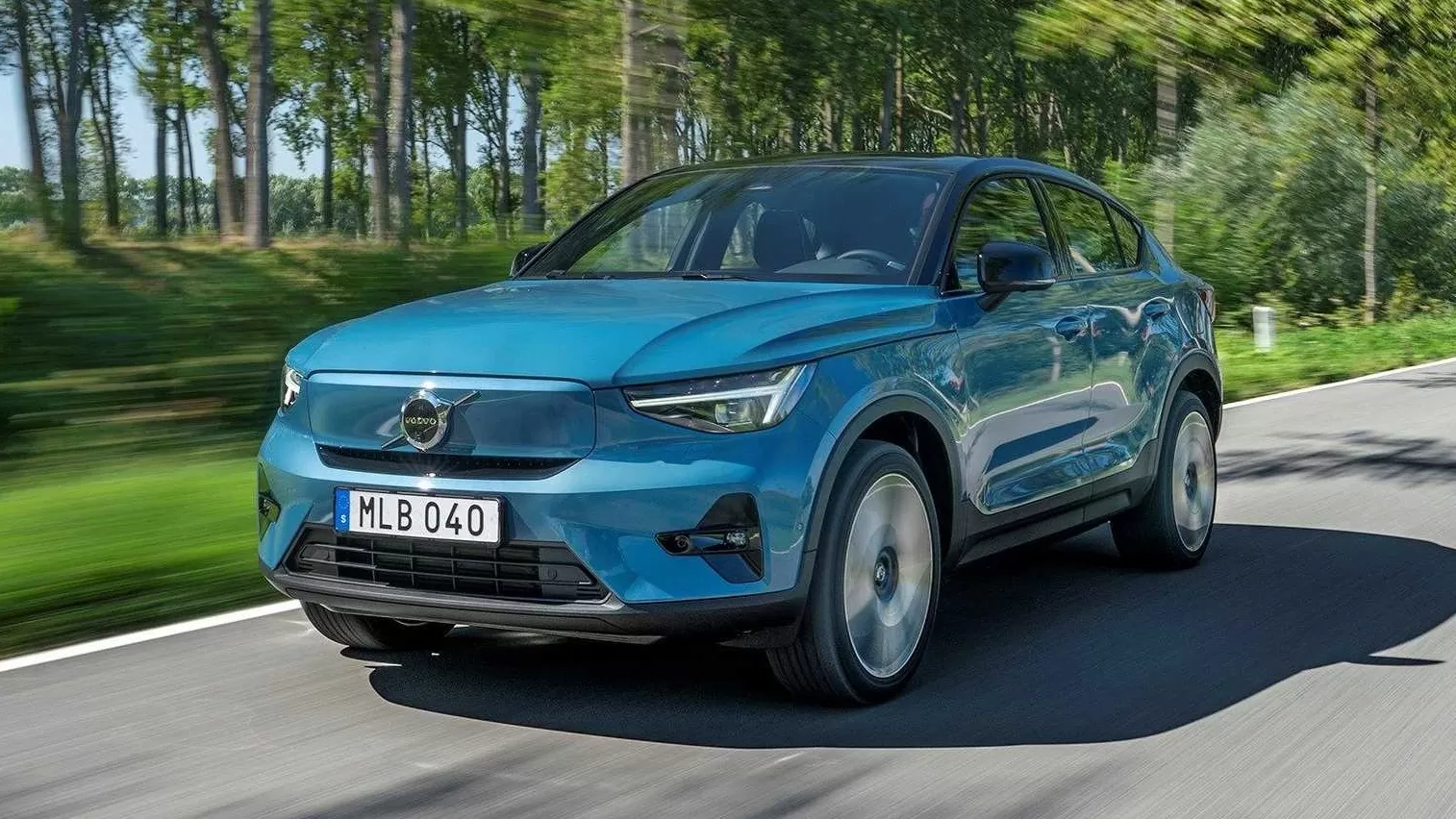 Quantos km por litro faz o Volvo C40 2023 Recharge (Elétrico): fotos, preço e ficha técnica